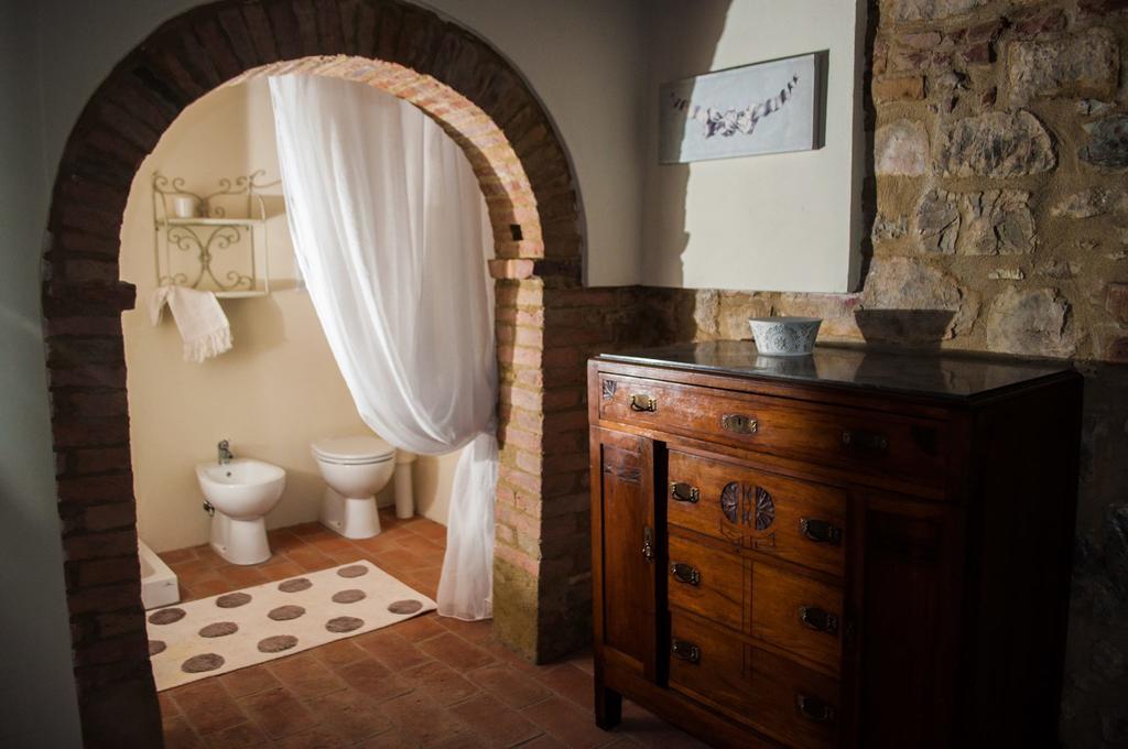 Le Capanne Country Relais & Spa Volterra Habitación foto